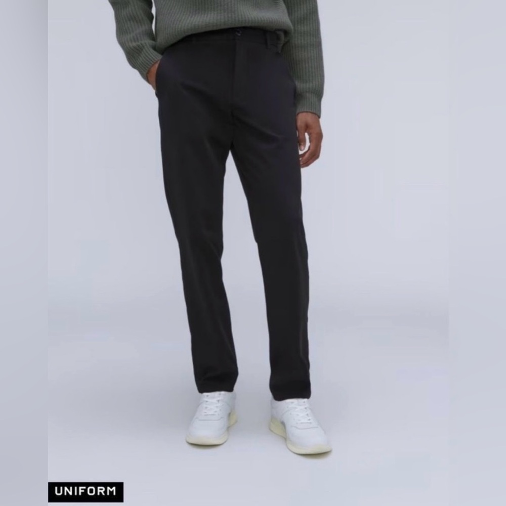 NEW WITH TAGS Everlane Black The Slim 4-Way Stretch Organic Jean in Size 33 x 28